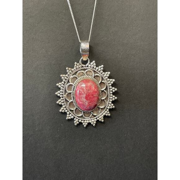 Oval Thulite and Sterling Silver Pendent Neckless 18" Chain - Picture 1 of 4